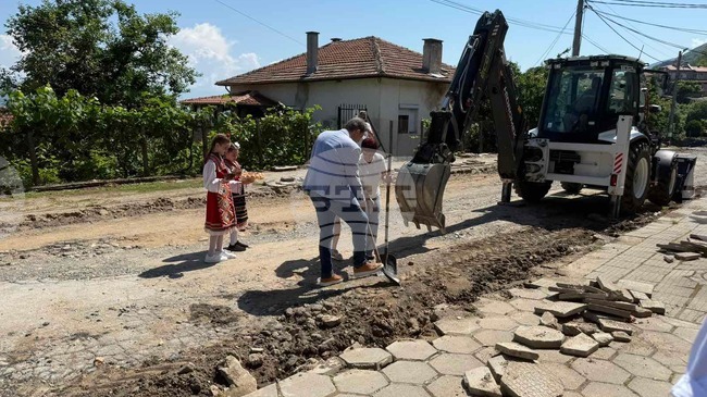 Започна реконструкцията на главната улица в петричкото село Ключ