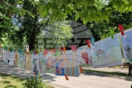 Монтана - изложба - деца - благотворителен базар