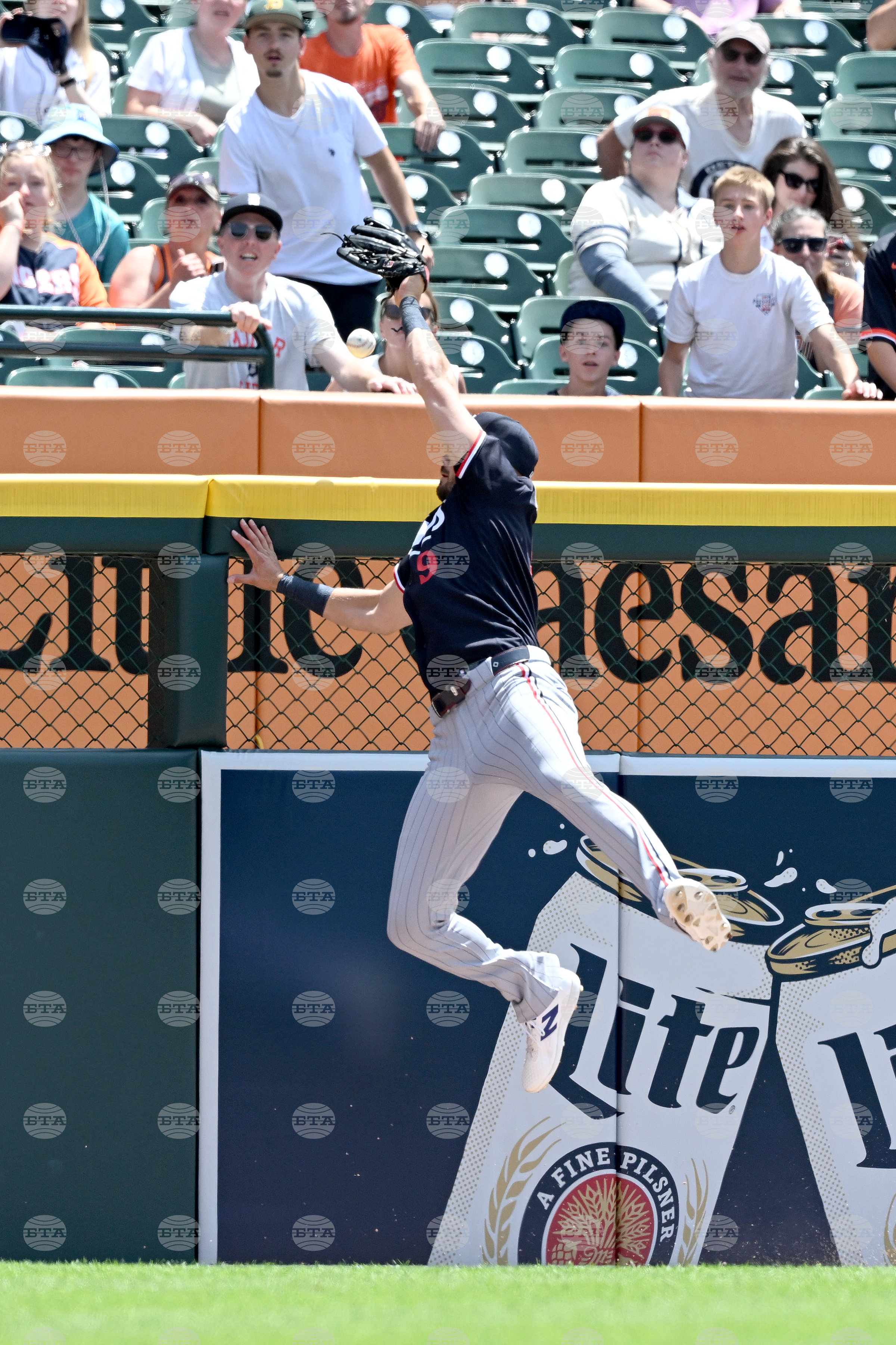 Twins Tigers Baseball