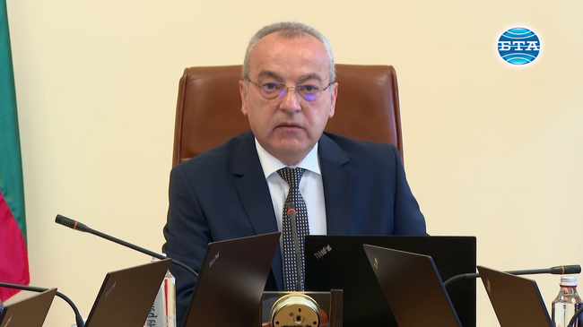 Числата в предложения от служебното правителство бюджет отразяват реалността, с която трябва да се съобразяваме, заяви Гълъб Донев