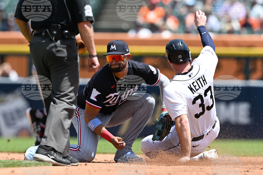 Twins Tigers Baseball