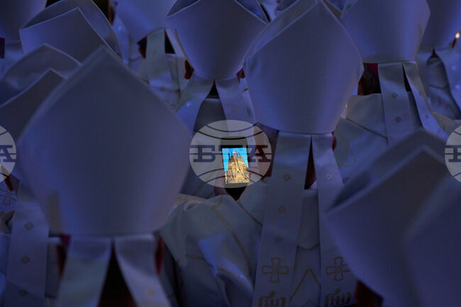 CORRECTION APTOPIX Spain Pope
