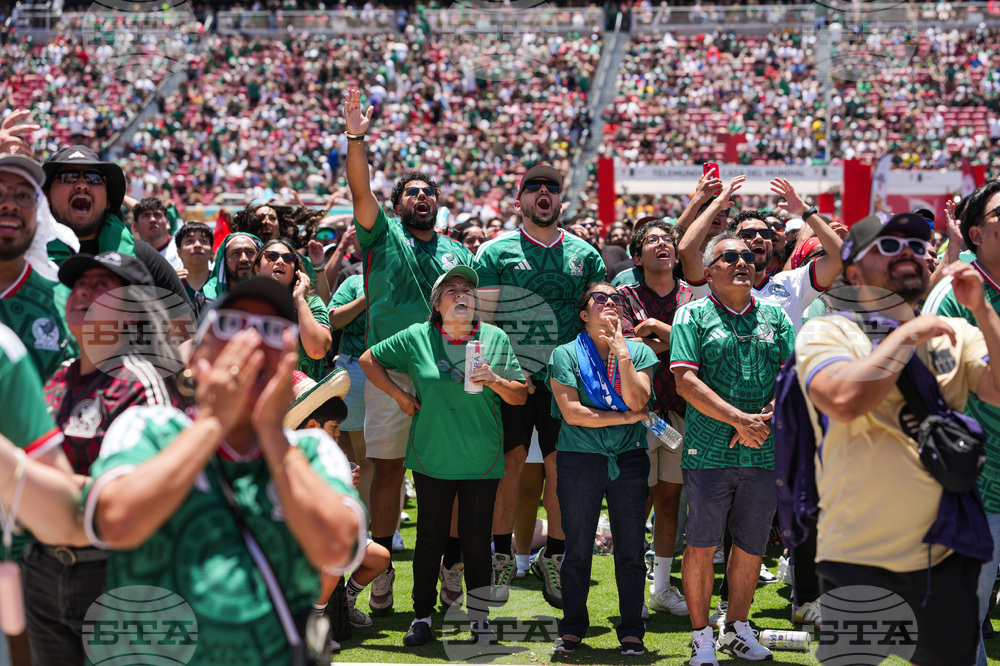 Los Angeles WCup Soccer Reaction