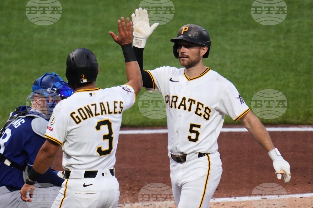 Dodgers Pirates Baseball