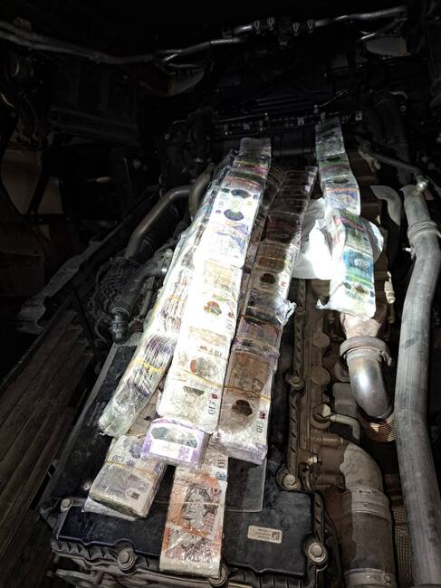 Апелативна прокуратура – Пловдив: Районна прокуратура - Хасково привлече като обвиняем турски гражданин за недекларирана валута за общо 475 774 лева, открита в товарен автомобил на ГКПП - Капитан Андреево