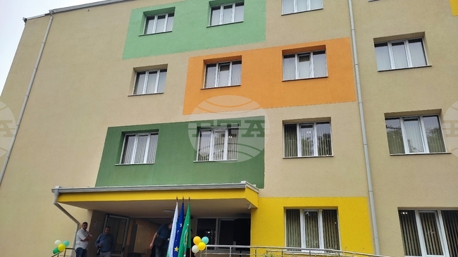 Официално беше открита обновената сграда на общежитието към Спортното училище „Тодор Каблешков“ в Стара Загора