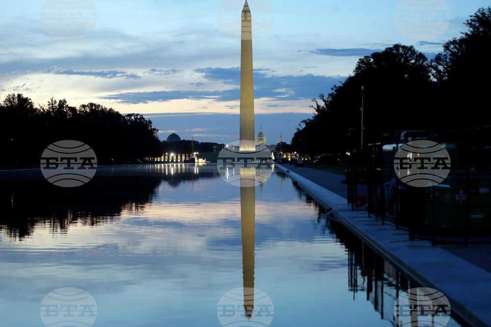 APTOPIX Lincoln Memorial Reflecting Pool