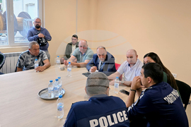 Село Малко Чочовени - протест  - среща с институциите