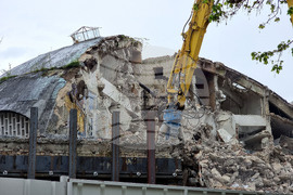 Варна - баня "Гъбата" - събаряне