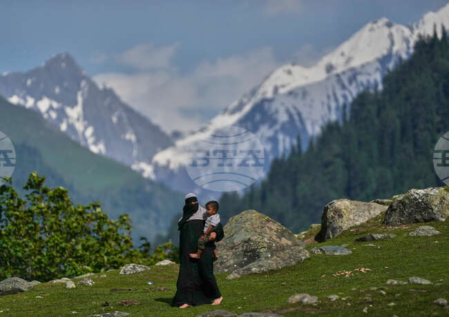 APTOPIX India Kashmir Daily Life
