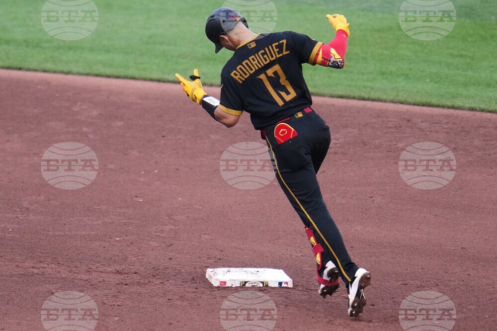 Marlins Pirates Baseball