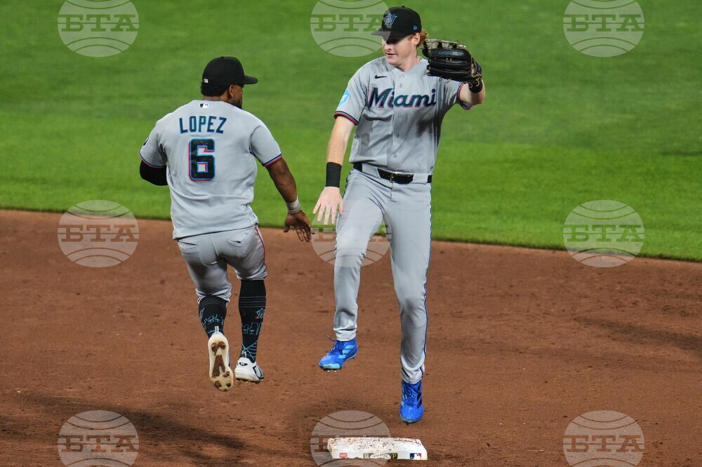 Marlins Pirates Baseball