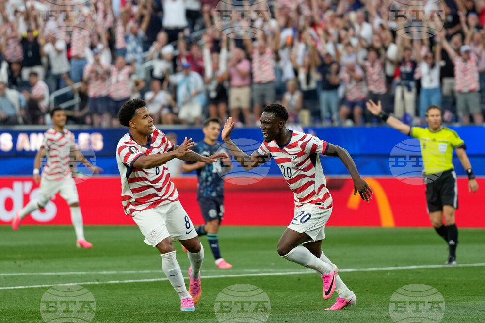 APTOPIX Paraguay US WCup Soccer