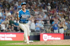 Phillies Brewers Baseball