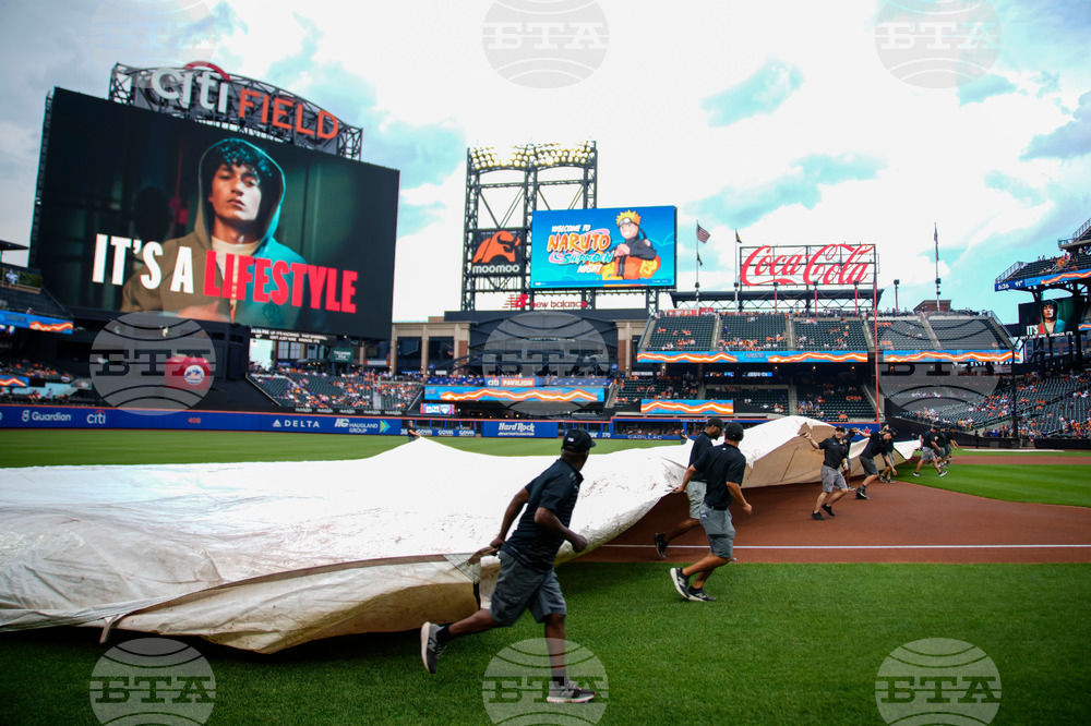 CORRECTION Braves Mets Baseball