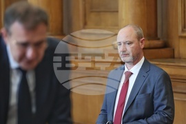 Парламент - заседание