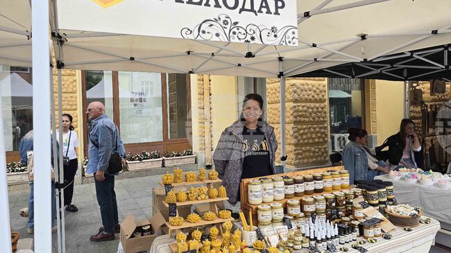 В Сливен се провежда фермерски пазар на местни производители