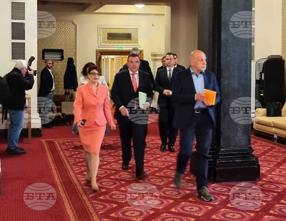 Парламент - ГЕРБ-СДС и ПП-ДБ - среща