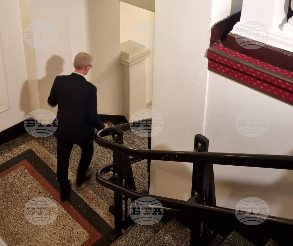 Парламент - ГЕРБ-СДС и ПП-ДБ - среща
