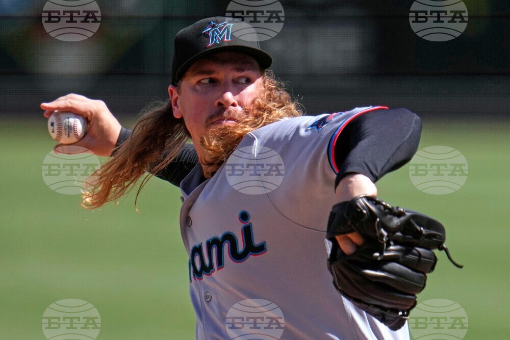 Marlins Pirates Baseball