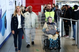 Летище София - евакуирани български граждани