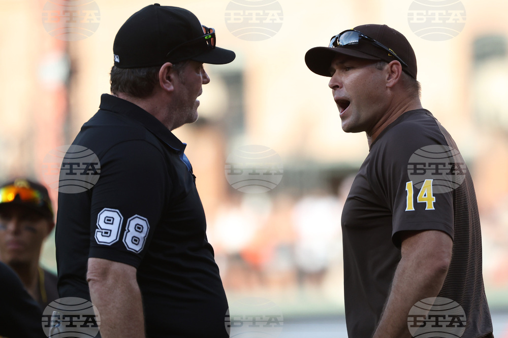 Padres Orioles Baseball