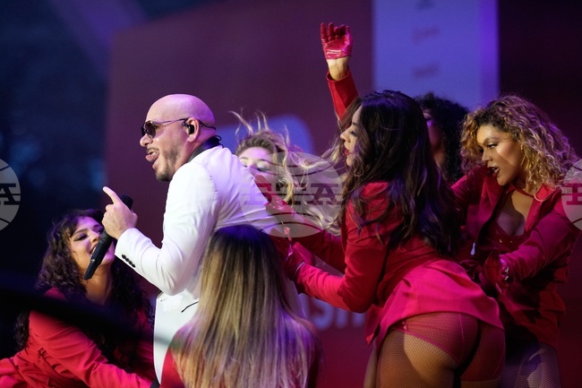 Miami WCup Soccer Reaction Pitbull