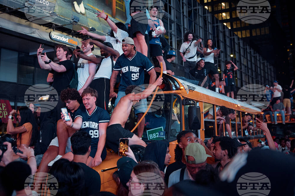 APTOPIX NBA Finals Knicks Spurs Basketball