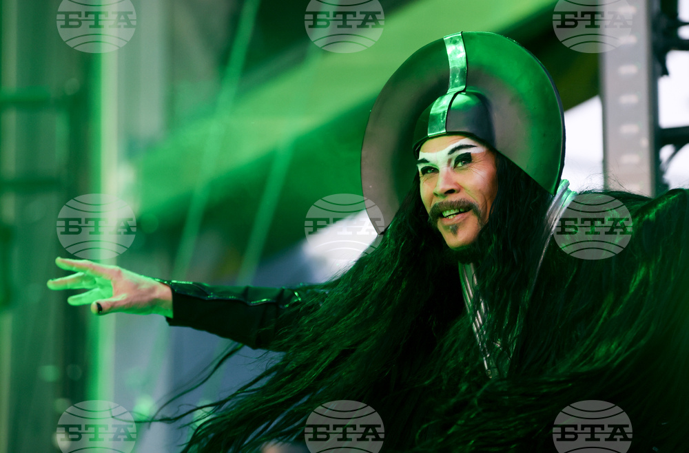 Empire of the Sun - концерт