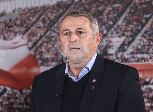 Свен Мислинтат влезе в ръководството на Фортуна Дюселдорф, където помощник-треньор е Илия Груев