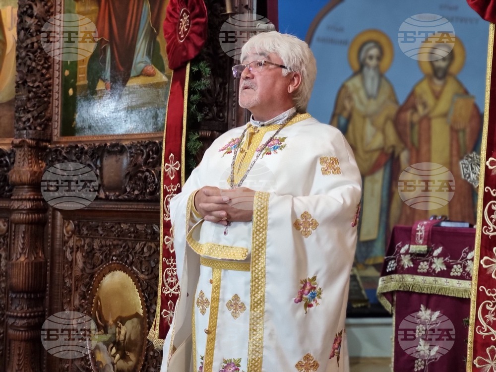 Спасение извън православието няма, каза отец Стоян от ямболския храм „Св. вмчк Георги Победоносец“ в неделната си проповед
