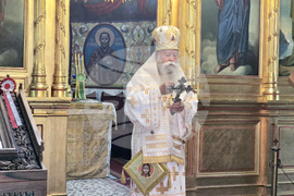 Ловеч - митрополит Гавриил - литургия