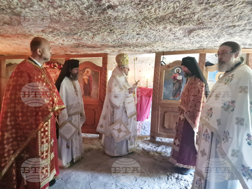 Село Крепча - Русенски митрополит Наум - празнично богослужение