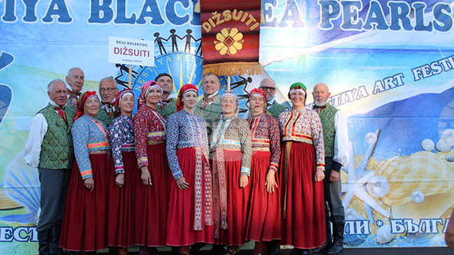 „Живи човешки съкровища“ към ЮНЕСКО от Еркеч, България, и Алсунга, Латвия, с участие в Поморие на ХХV МФФ „Нестия Черноморски перли“ 