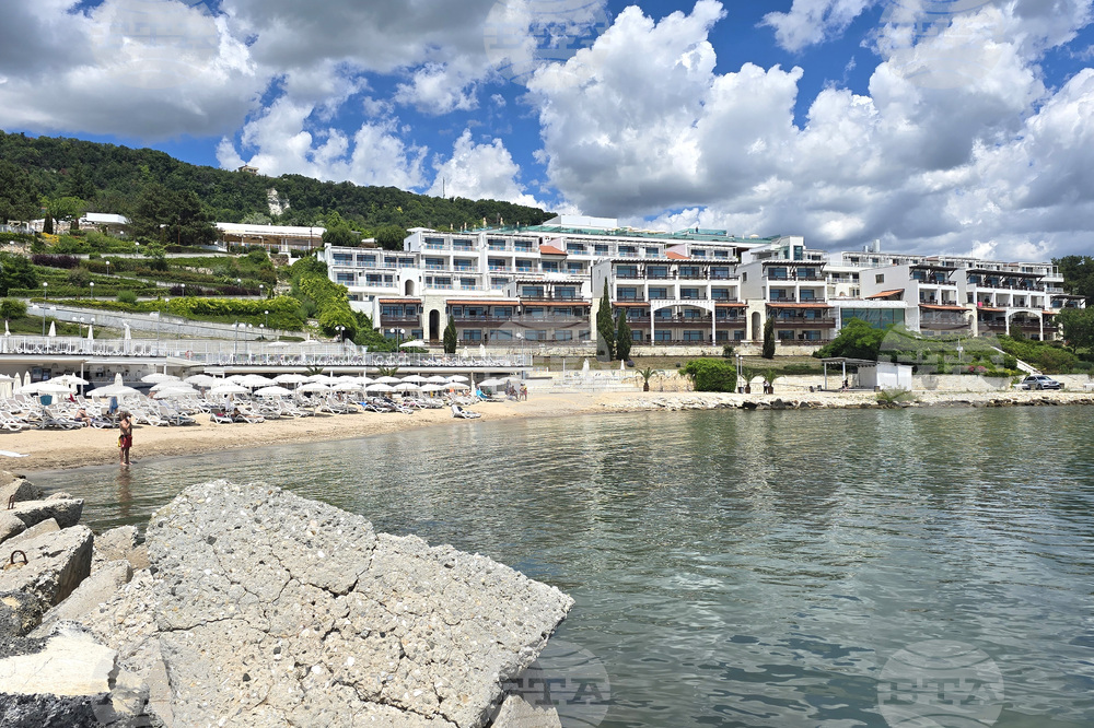 White Lagoon Beach Earns Blue Flag for 10th Consecutive Year