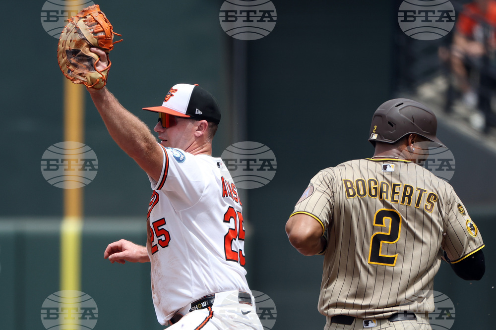 Padres Orioles Baseball