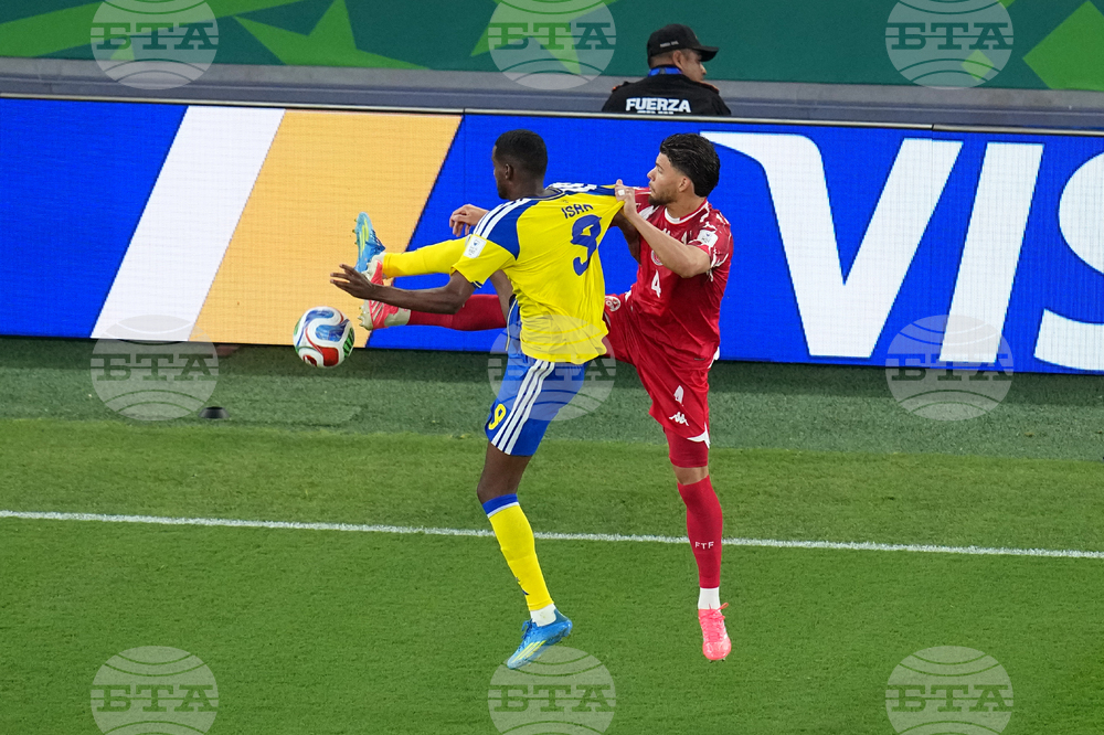 Tunisia Sweden WCup Soccer
