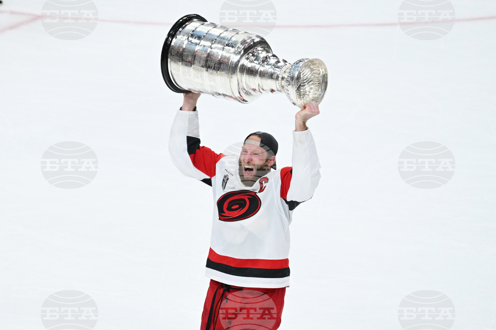 APTOPIX Stanley Cup Hurricanes Golden Knights Hockey