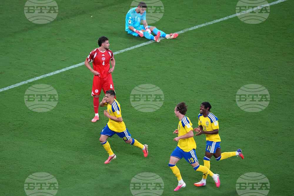 Tunisia Sweden WCup Soccer