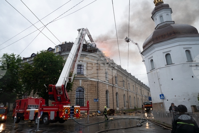 Зеленски: Руският удар по Лаврата в Киев е престъпление срещу християнската култура