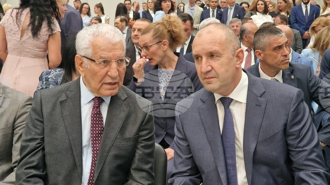 Откриването по нови мощности в "Алкомет" ни дава увереност, че ще продължим да внедряваме високотехнолочини производства, каза Румен Радев