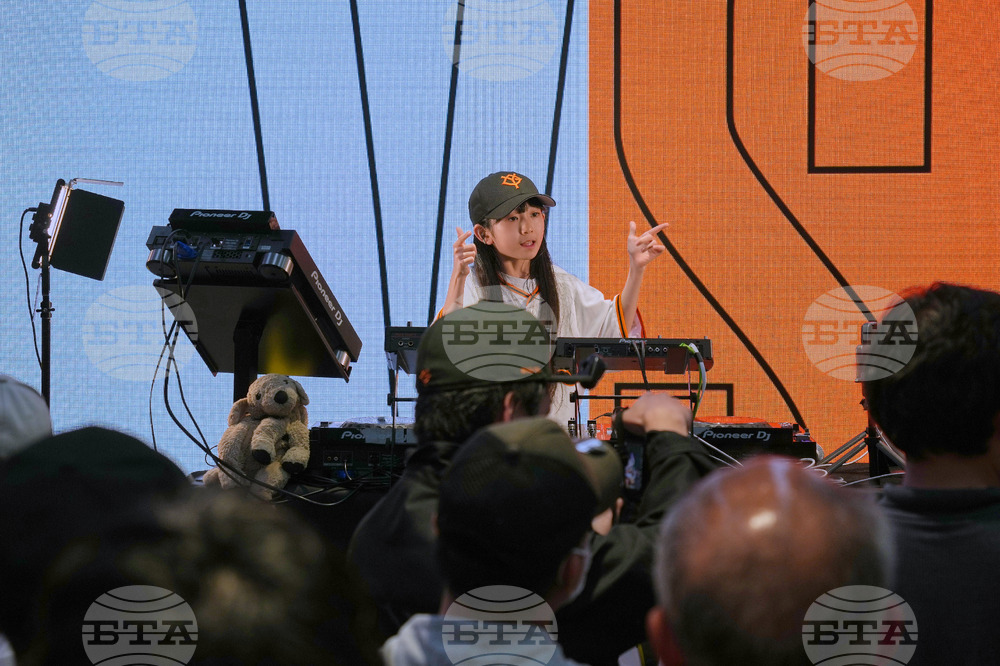 Japan Child DJ