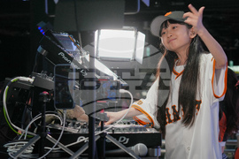 Japan Child DJ