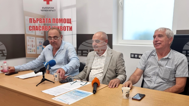 България е сред най-добрите държави в света по водна безопасност, каза проф. Димитър Ставрев от Медицинския университет във Варна 