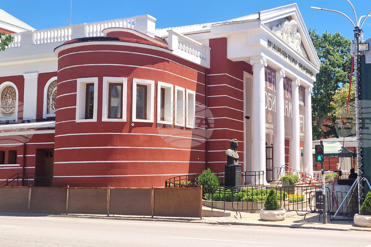 Haskovo Theatre Reopens After Major Renovation