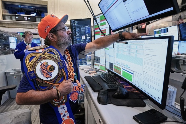 APTOPIX Financial Markets Wall Street