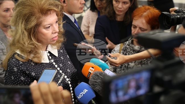 Всички сме заинтересовани примирието да бъде трайно с всички гаранции от двете страни, каза президентът за споразумението между САЩ и Иран