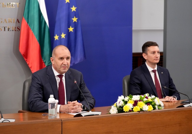 Румен Радев: Правителството въвежда пълна прозрачност в публичните финанси и механизми срещу злоупотреби с ресурсите на държавата 