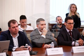 Народно събрание - Комисия по икономическа политика, инвестиции и индустрия