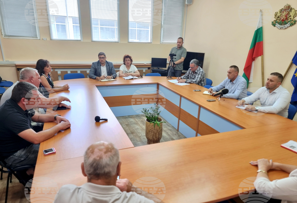 Добрич - Областен управител - среща